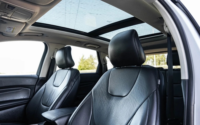 Ford EDGE cena 89900 przebieg: 123624, rok produkcji 2017 z Bieruń małe 667